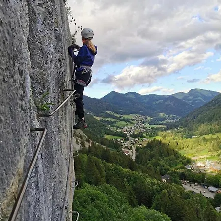 Ecrin Balneo Sauna à * Thollon-les-Mémises