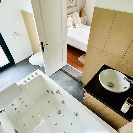 Ecrin Balneo Sauna A Thollon-les-Memises